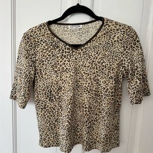 Longchamp Leopard Print V-Neck Short Sleeve Top
